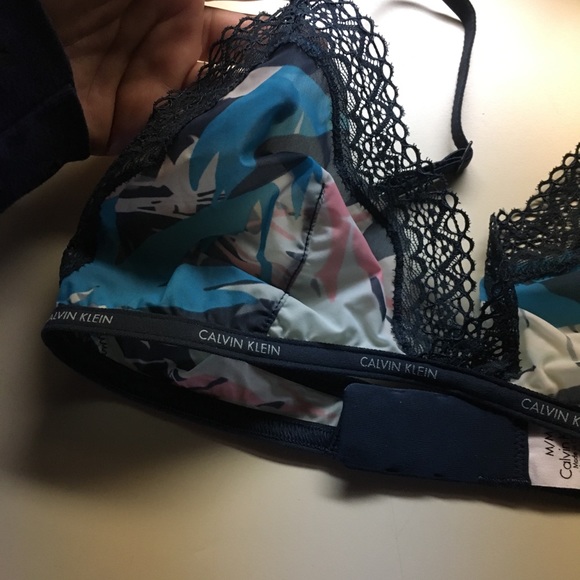 Calvin Klein bra - Picture 3 of 4
